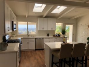 4909 Vista Arroyo La Mesa CA 91941 Kitchen